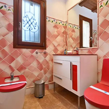 Villa Altar *